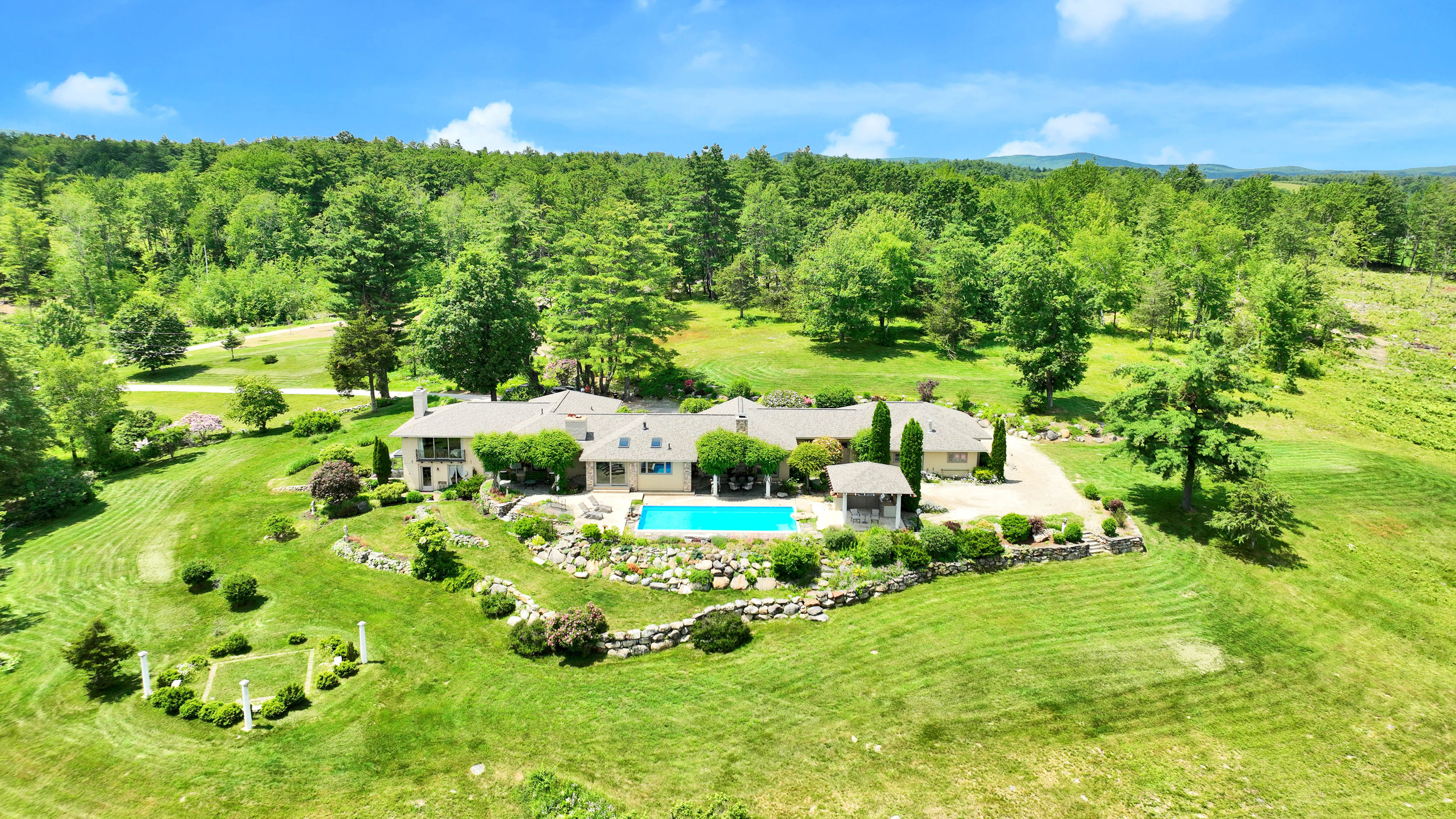 74 Baldwin Hill Road, Lyndeborough, NH PERELUX Real Estate