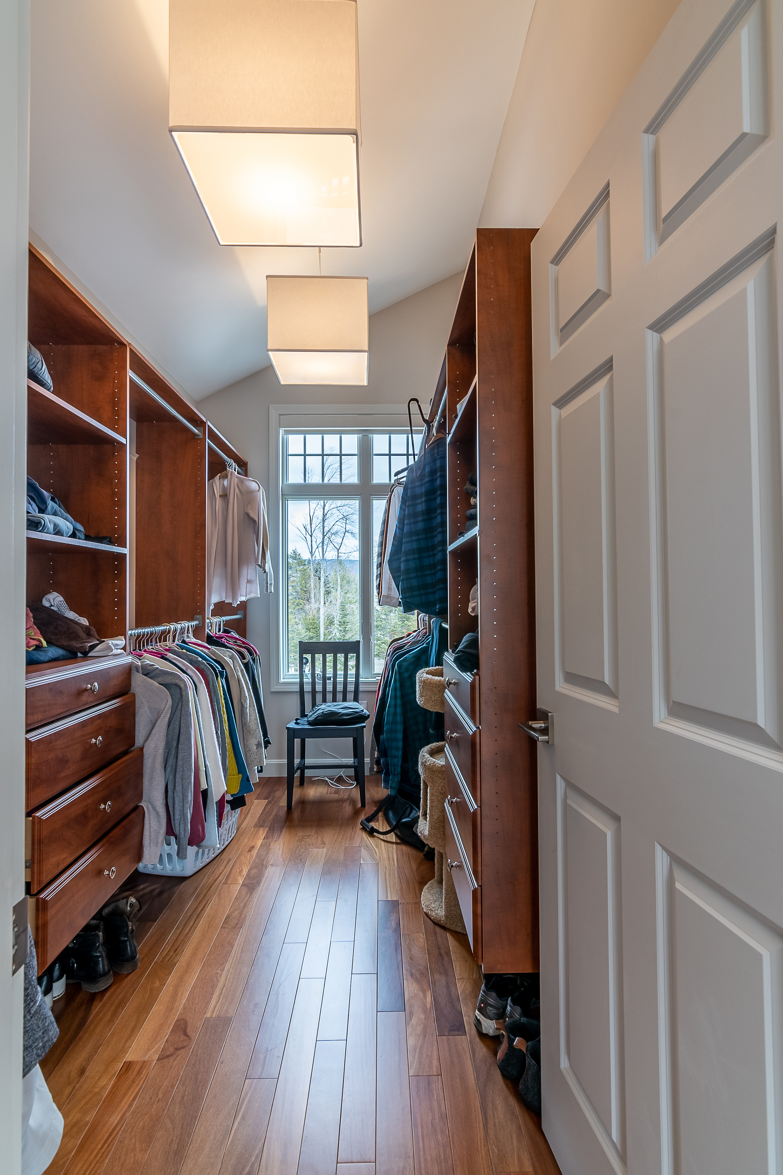 5012 North Woods Lane Mountainside Real Estate