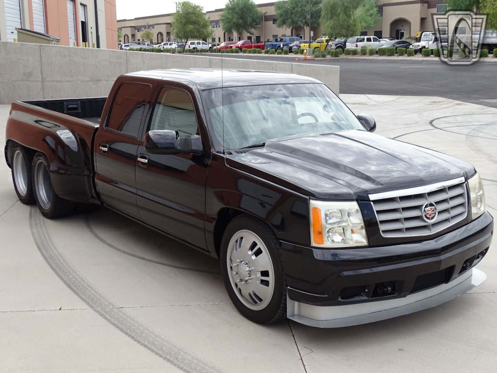 This Chevrolet Silverado With Over 1000 HP Is The Ultimate Street Truck