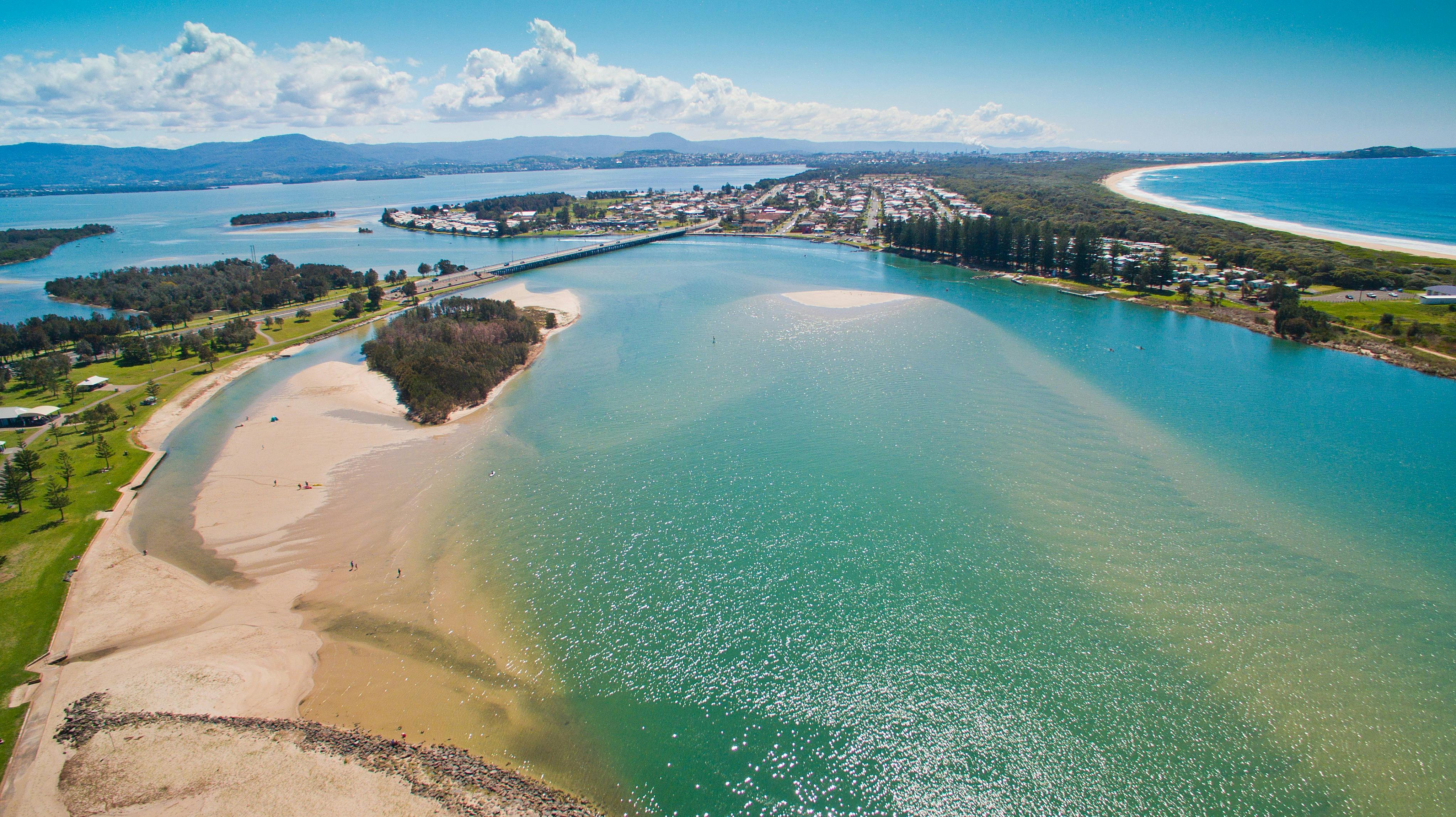 Lake Illawarra Shellharbour Area NSW Holidays &