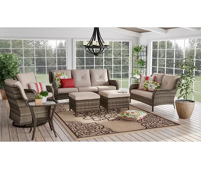 Real Living Oakmont Large Space Covered Patio Seating & Lighting Set