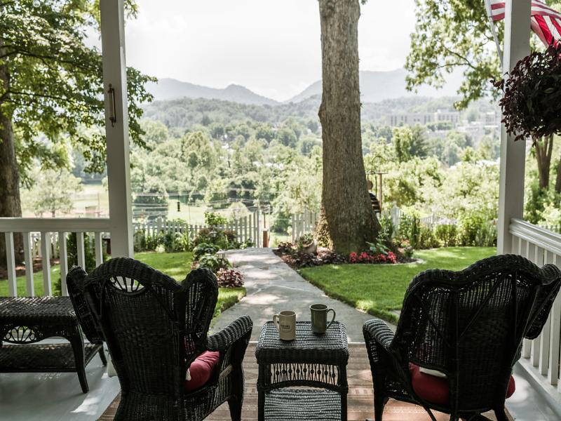 Waynesville North Carolina Bed and Breakfast Named Top 25 In the U.S