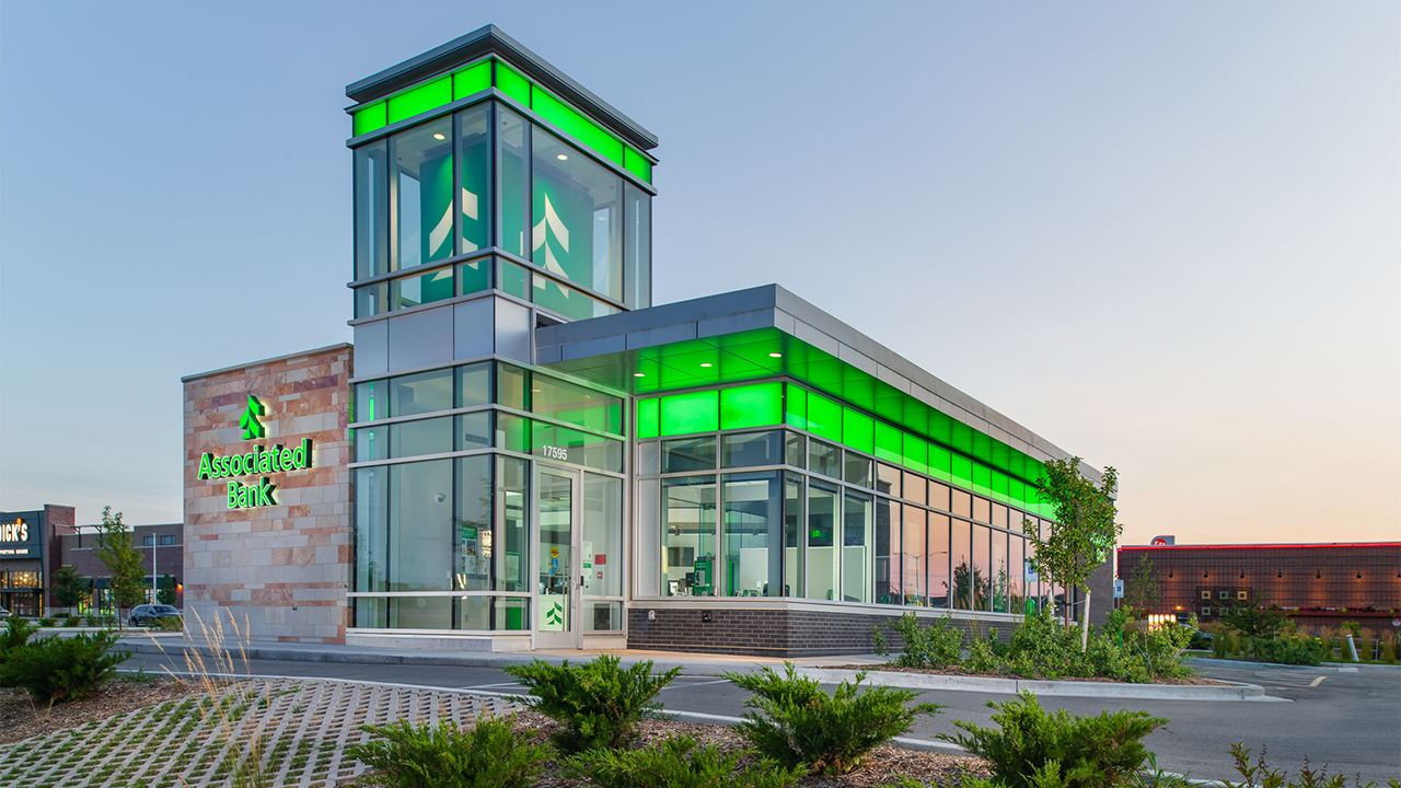 New Associated Bank CEO eyeing growth after hearing message ‘to be bold’