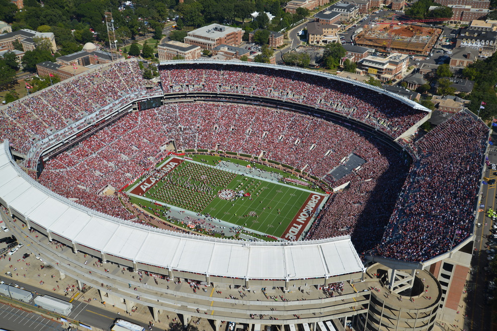 Tuscaloosa and Austin Mayors Make Wager on of University of