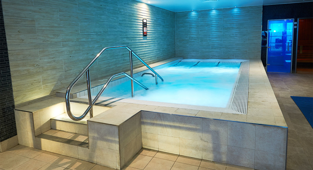 David Lloyd Milton Keynes Livingstone Drive, Newlands, Milton Keynes