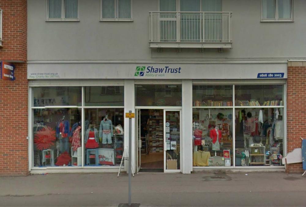 Shaw Trust Charity shop Reading, Oxford Rd, Unit 2, Cholsea House