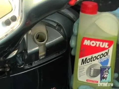How to Check the coolant level on a Vespa GTS and GT200