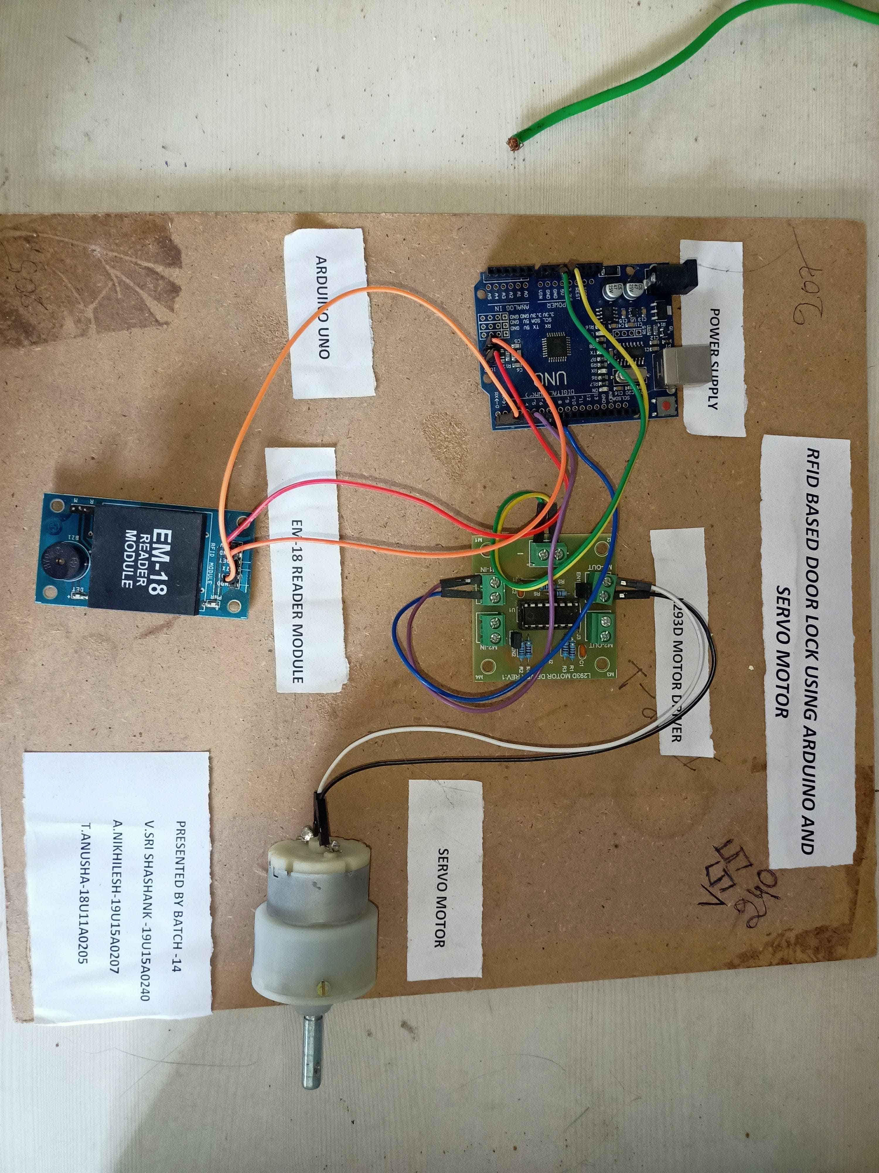RFID door lock using Arduino and servo motor (ES) Devfolio