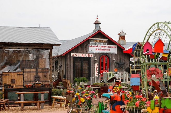 Roundtop Tx Antique Show 2023 A 48-Hour Guide To The Round Top Antique Fair - D Magazine