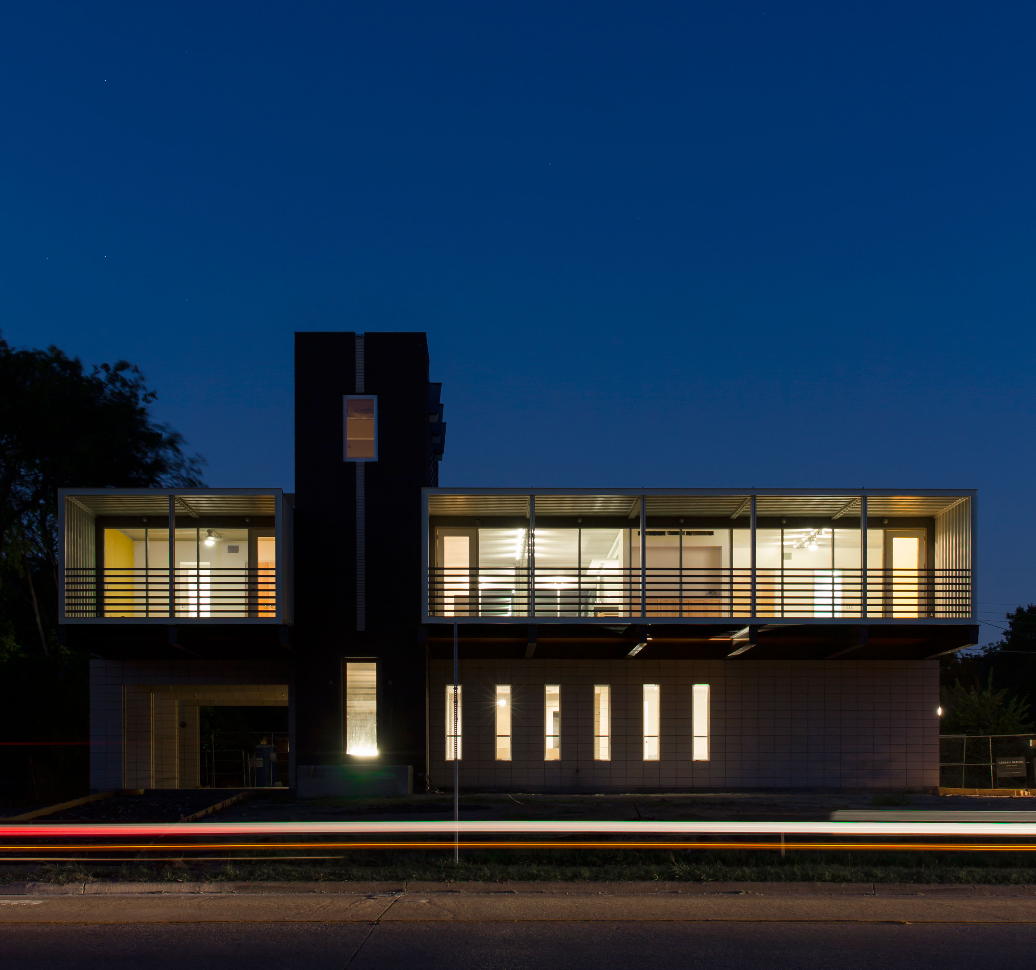 Take a Peek Into Dallas' Trendiest Home, Made of Storage Containers D