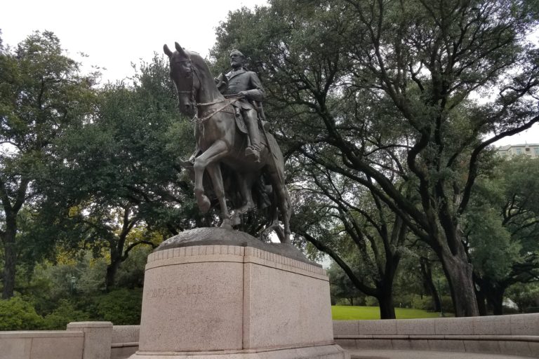 Dallas' Robert E. Lee Sculpture Is Going to Auction D Magazine