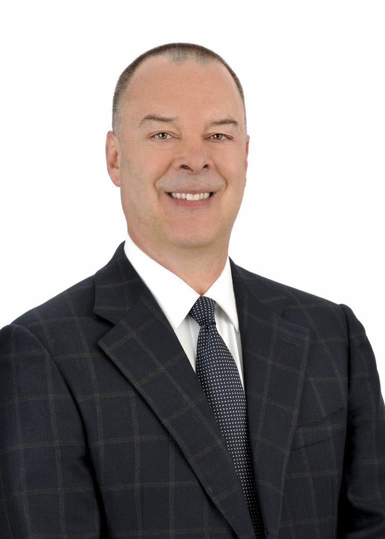 Cool Contemporary Near White Rock Lake Has a Sweet Primary Suite D