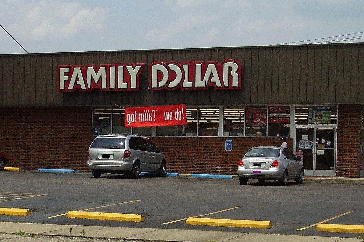 Dollar Stores Are a Sign of Urban Decay. It’s Time to Stop Their Spread