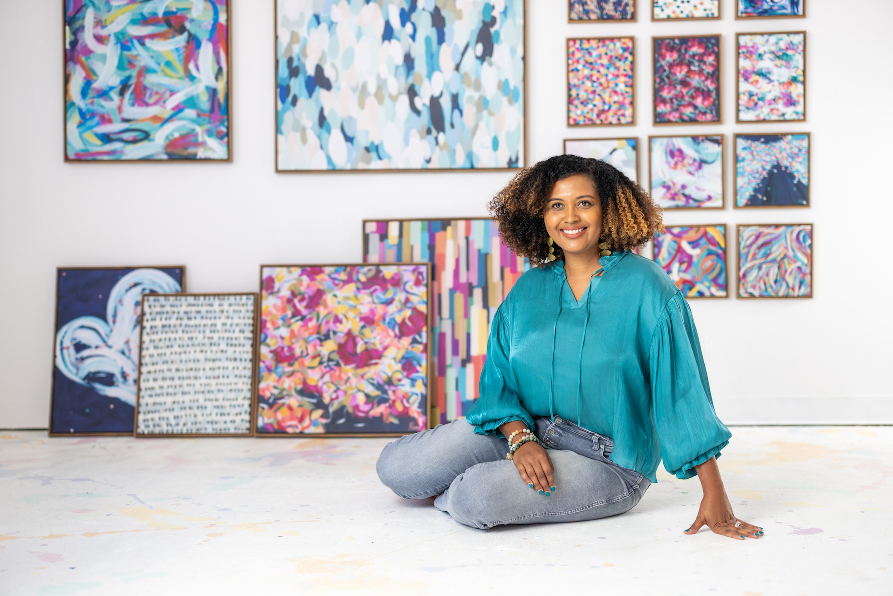 Meet the Local Artist Who’s Selling Her Vibrant Abstract Canvases at