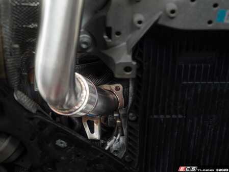 ECS - 005723la01KT - B9 RS5 Non-Resonated Performance Downpipes