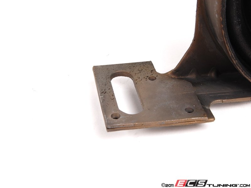 Genuine BMW 26121229242 E39 Drive Shaft Center Carrier (26121229