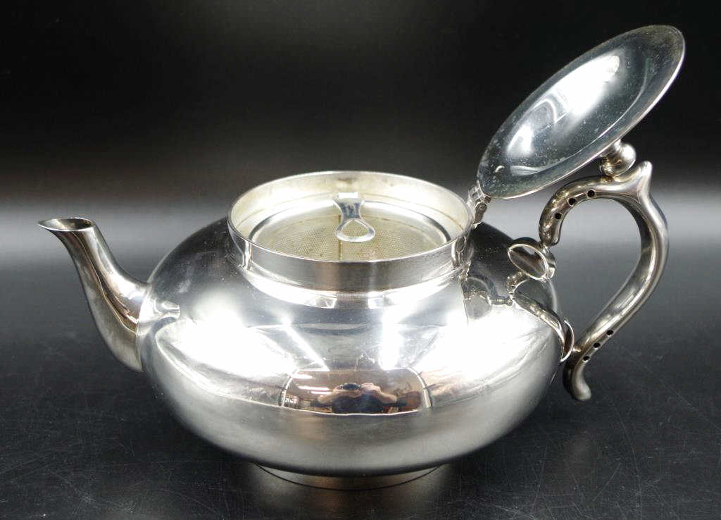 Challenge Robur silver plate 'Perfect' teapot Barsby Auctions Find