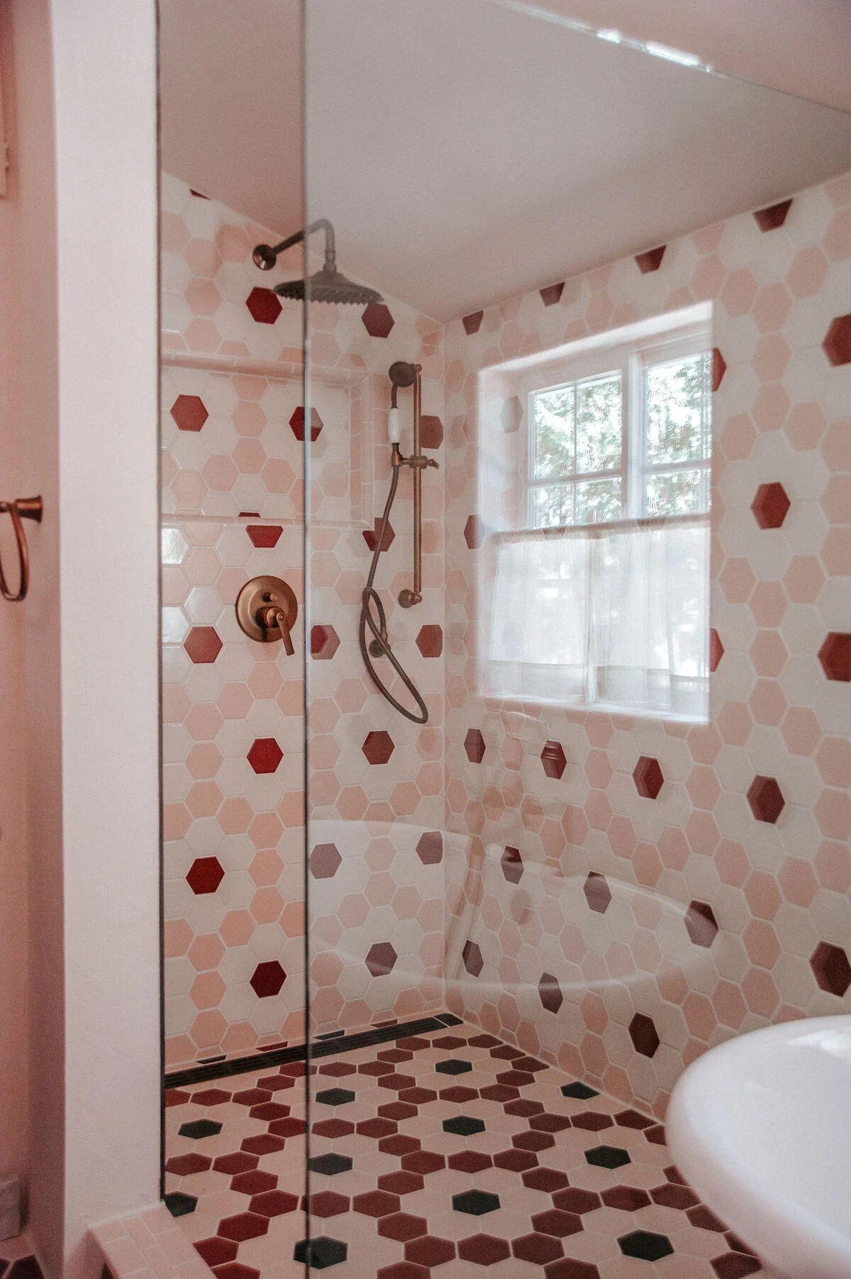 20 Perfect Pink Tile Bathroom Ideas for 2023 Fireclay Tile