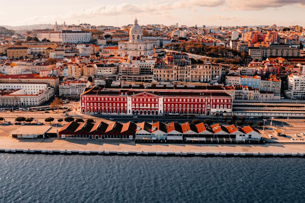 5* The Editory Riverside Hotel, Lisbon from €100/double