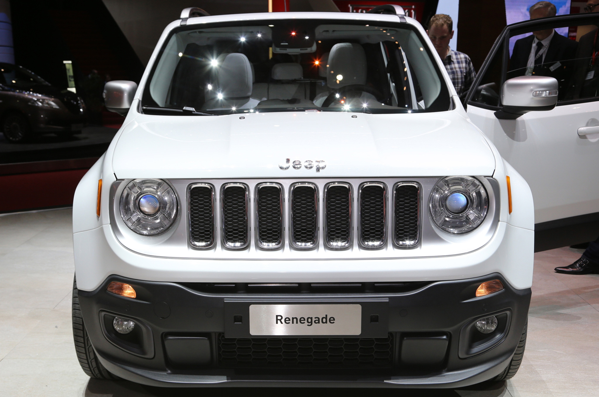 2015 Jeep Renegade Limited Front View - Photo 69132996 ...