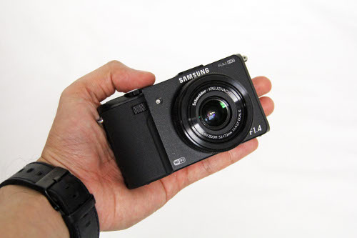 Preview: Samsung EX2F Smart Camera - HardwareZone.com.sg