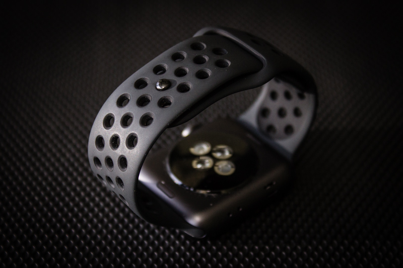 The best Apple Watch sports band Nike vs. Belkin