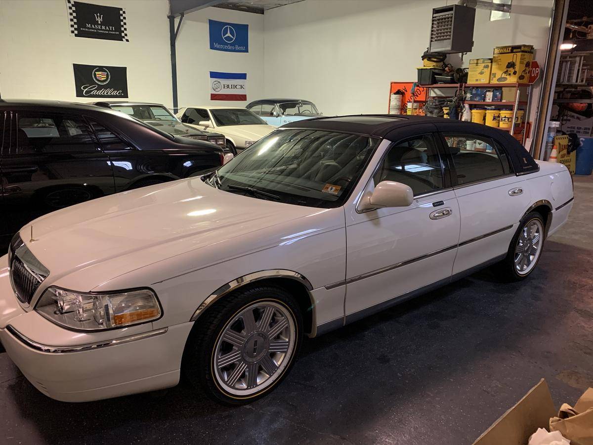2004 Lincoln Town Car for sale 2385243 Hemmings Motor News