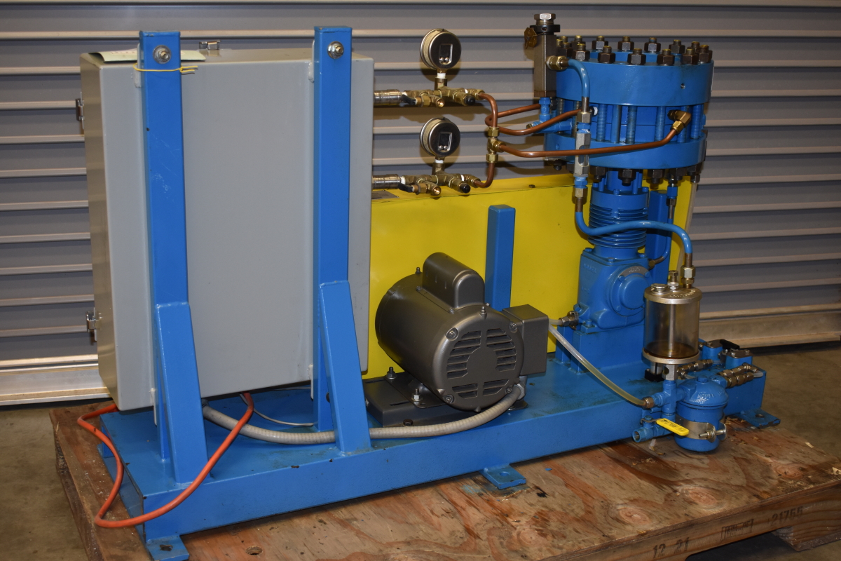 Fluitron S135 helium diaphragm gas compressor 500 PSI
