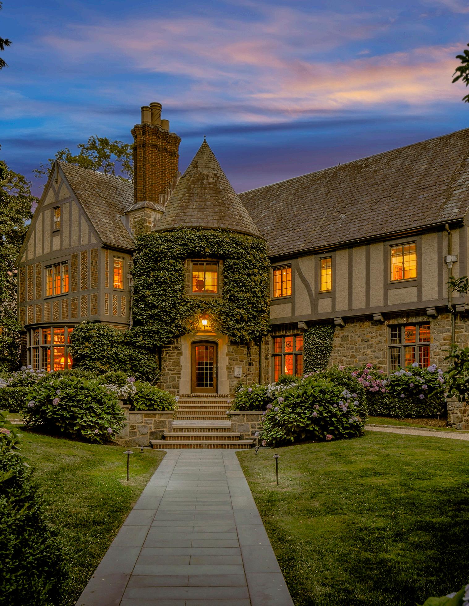 Bronxville Annual Report 2022 by Houlihan Lawrence Issuu