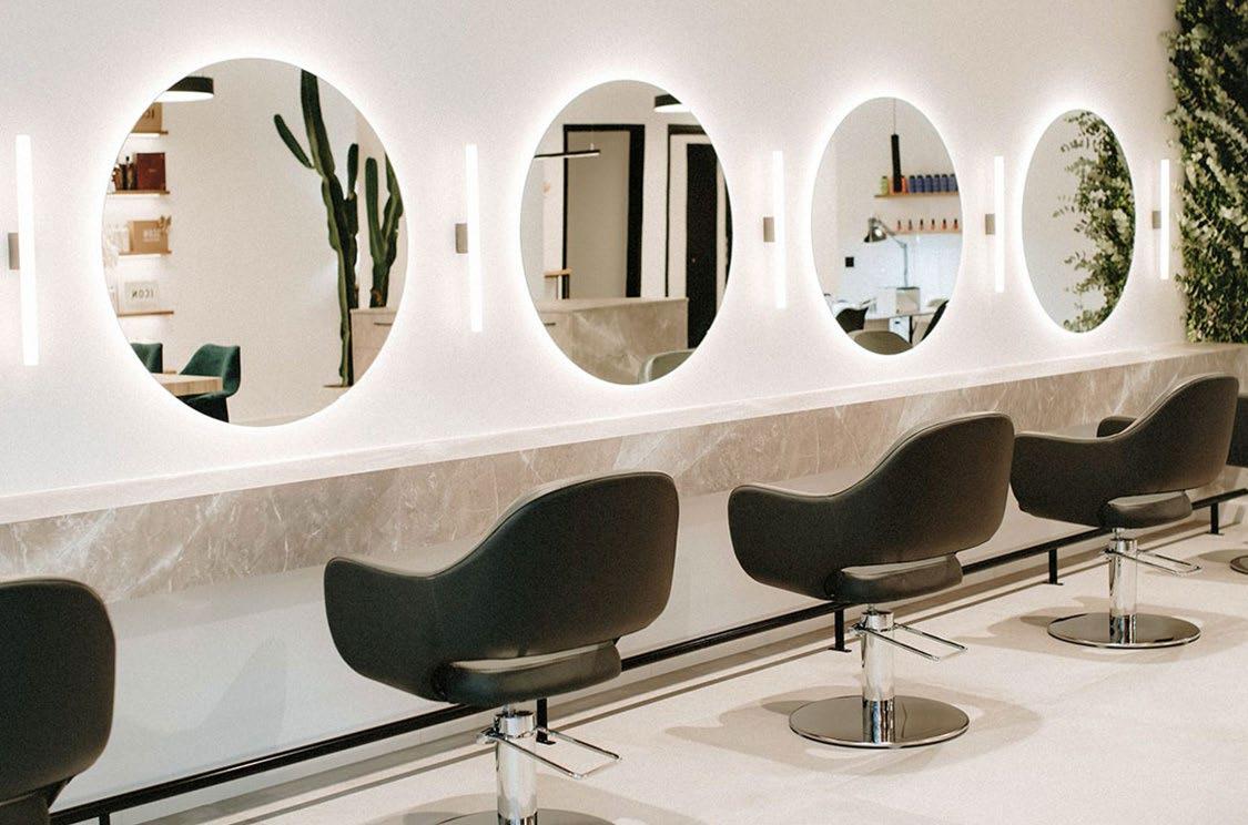 Reflecting Perfection The Ultimate Guide to Salon Mirrors for