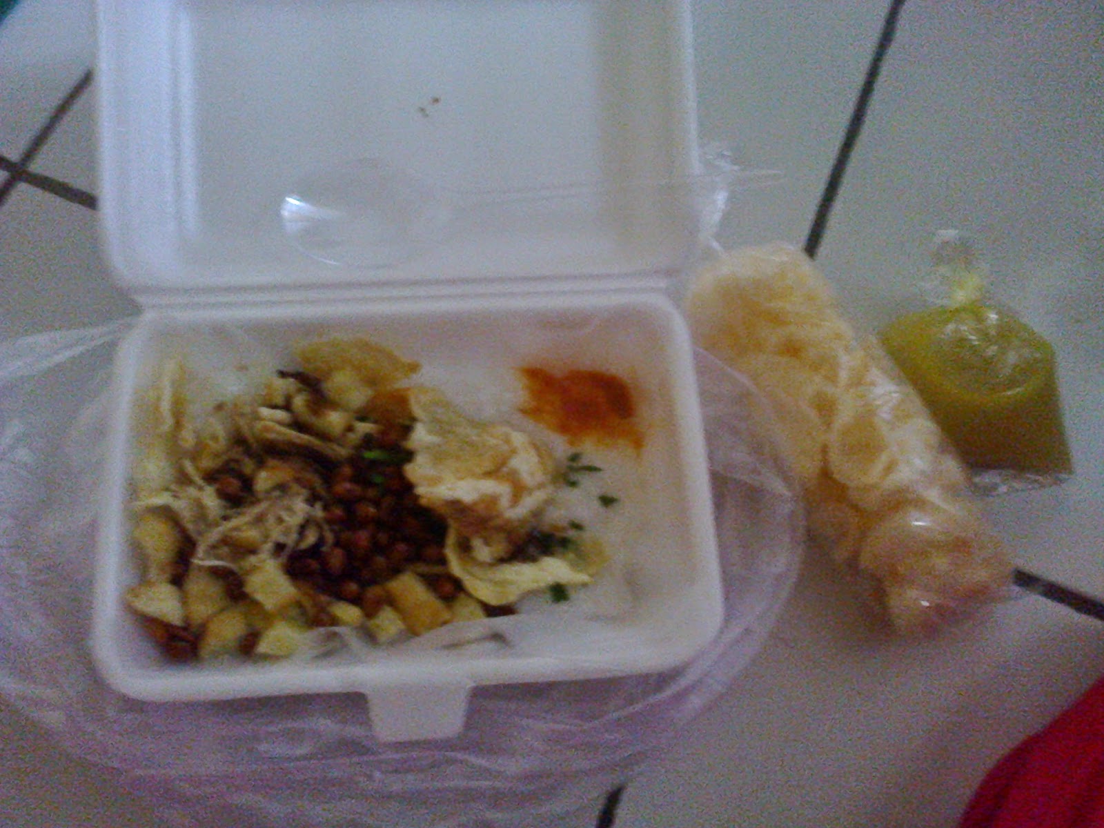 Bubur ayam keliling ini terbilang bubur ayam yang terkenal enak di sekitar komplek perumahaan daan mogot baru, jakarta barat. Kuliner Bubur Ayam A La Blitar Dan Balikpapan Kompasiana Com