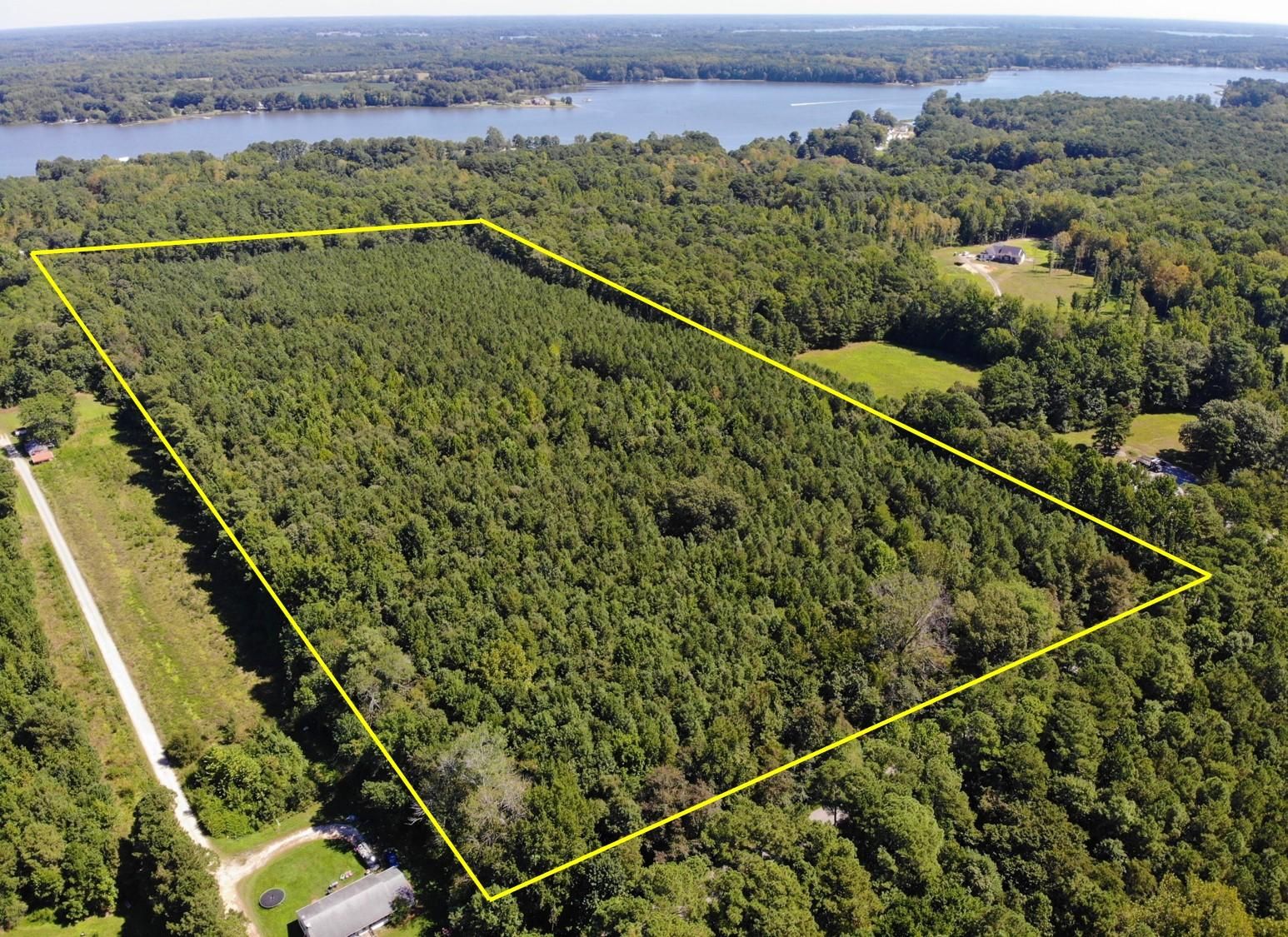 28 acres in Gloucester County, Virginia