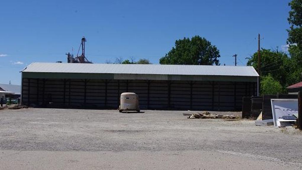 COMMERCIAL LOT WITH SHOP IN DOWNTOWN WEISER, IDAHO