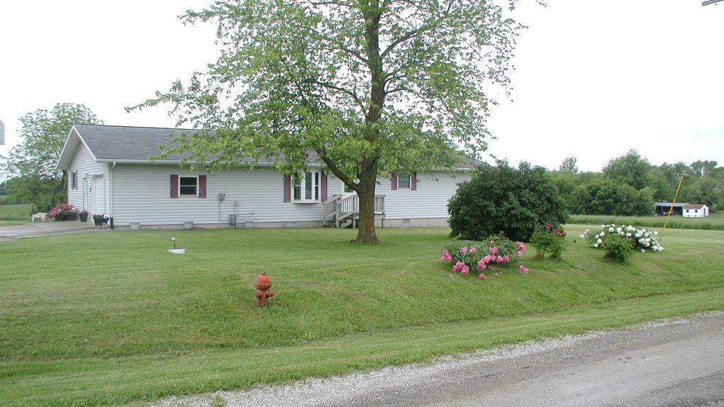 Farm for sale on 3 acres in Lynnville, Iowa
