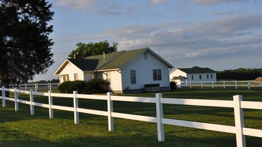 120 ACRE OKLAHOMA CATTLE AND HAY FARM FOR SALE