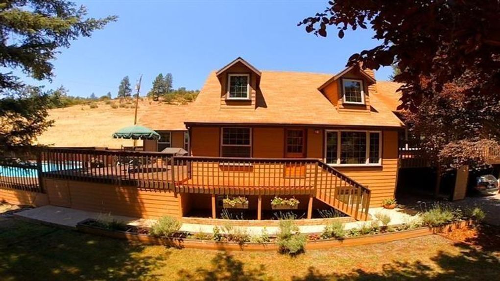 5 acres in Jackson County, Oregon