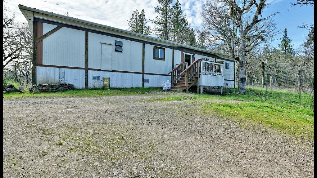 24.68 acres in Jackson County, Oregon