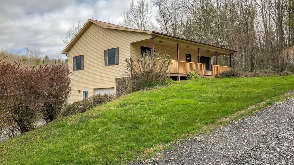 1.03 acres in Ashe County, North Carolina