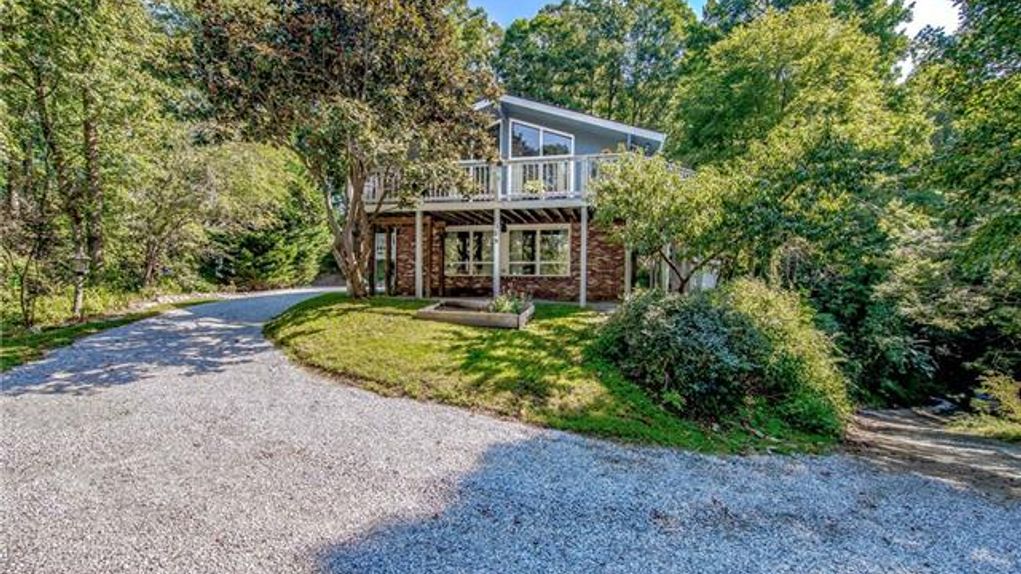 3.13 acres in Henderson County, North Carolina