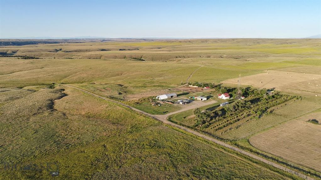 891 acres in Golden Valley County, Montana