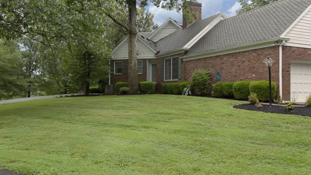 8 acres in Hopkins County, Kentucky