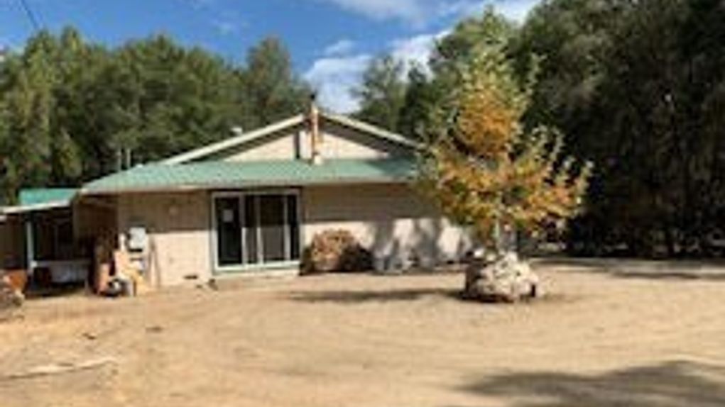 5.33 acres in Mariposa County, California