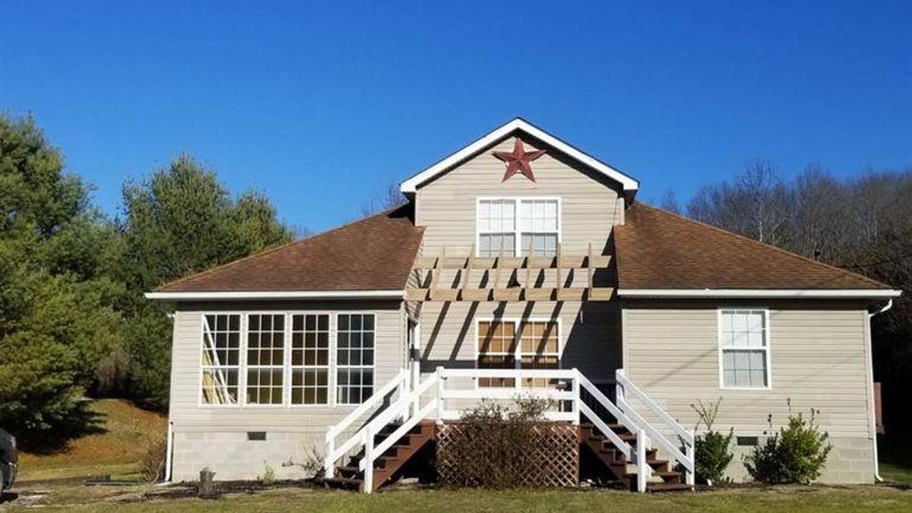 1 acres in Elliott County, Kentucky