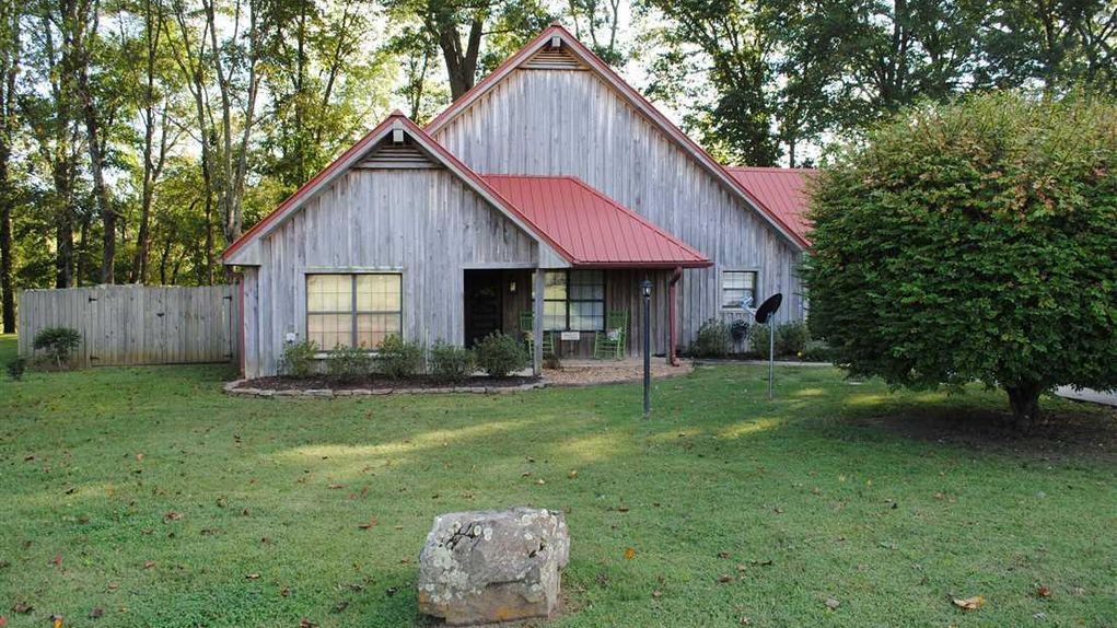 Little Red Riverfront Home, 305 River Drive Estates Pangburn, AR 72121