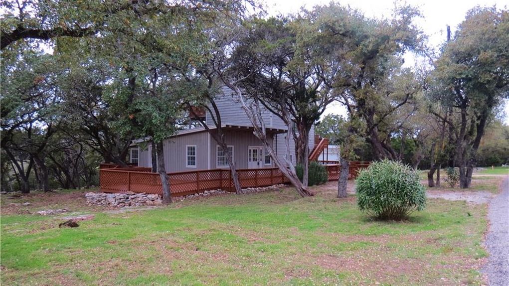 1.02 acres in Comal County, Texas