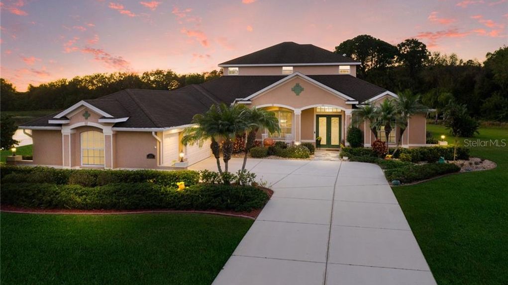 0.8 acres in Manatee County, Florida