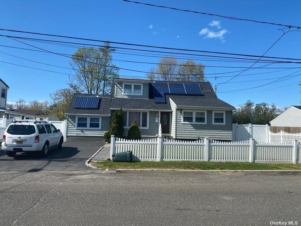 Brentwood, Suffolk County, NY House for sale Property ID 413501713