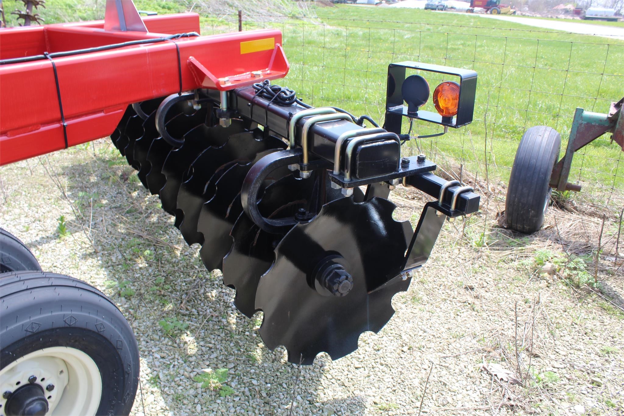 Farm King 1275 Disk Call Machinery Pete