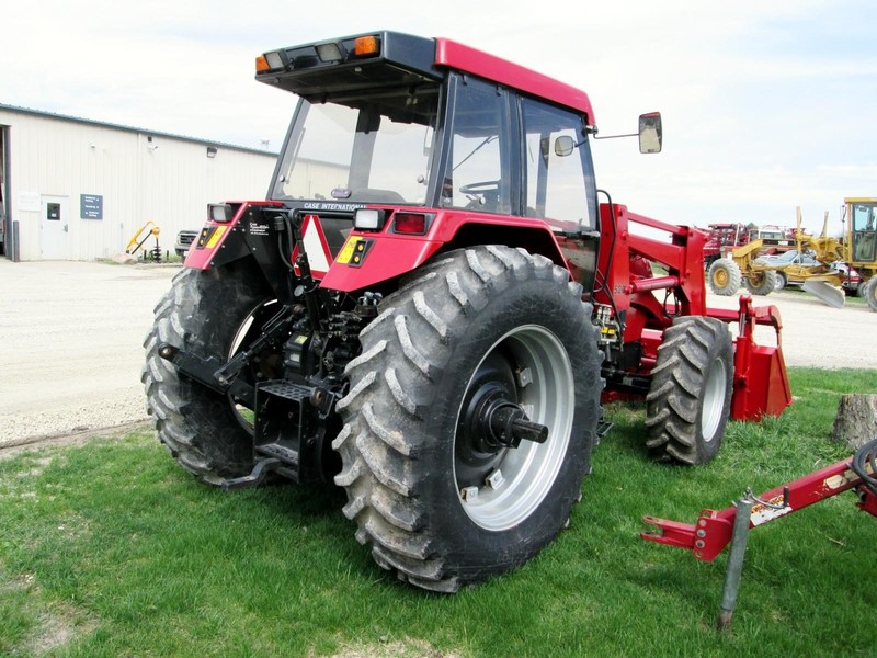 1993 Case IH 5230 Tractor - Indianola, IA | Machinery Pete