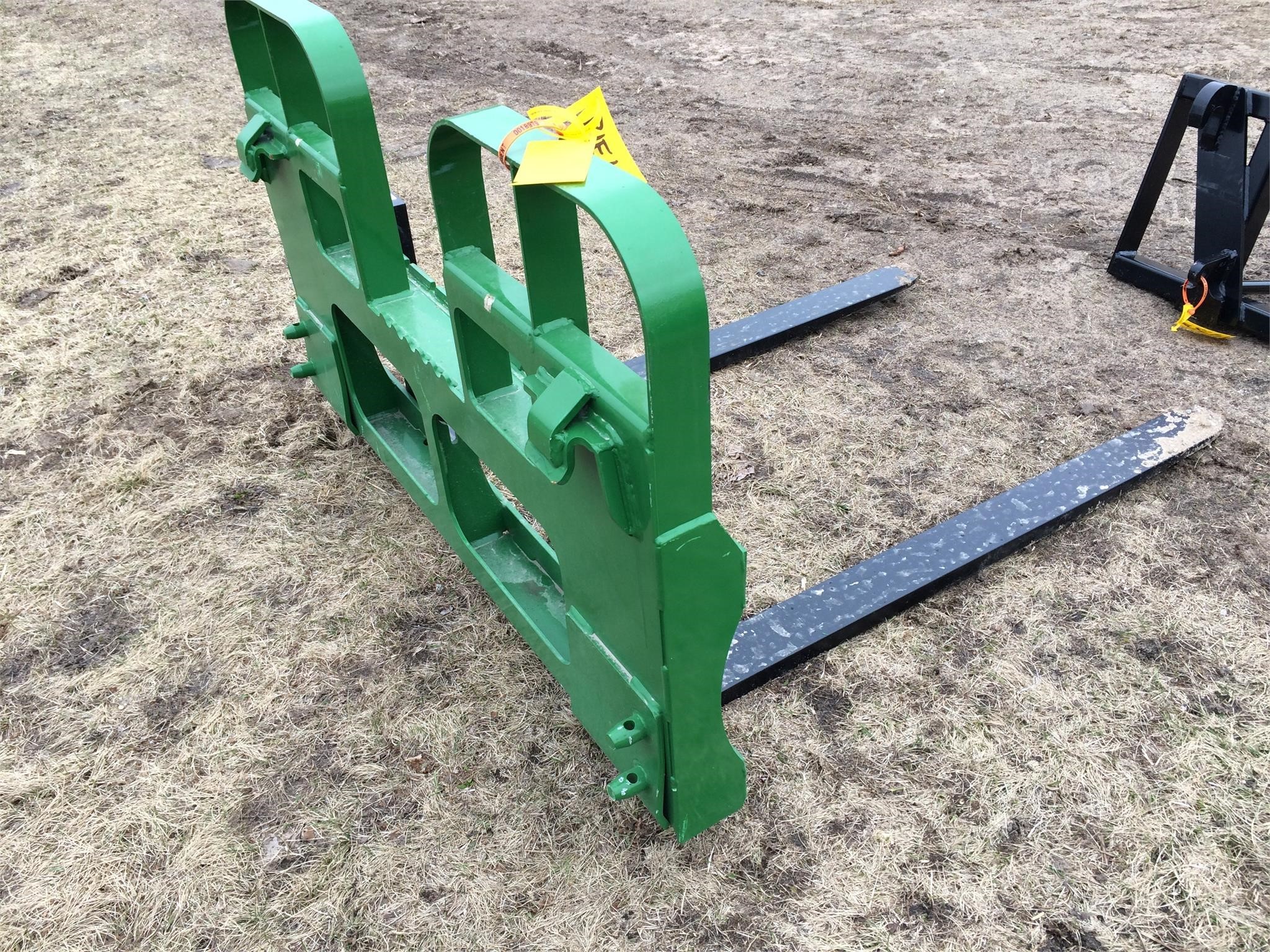 2017 HLA HD42JD440540 Loader and Skid Steer Attachment 1,050